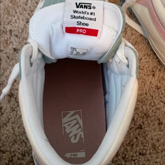 Men’s vans pale green, pale yellow, pale pink 10.5 - Picture 4 of 4